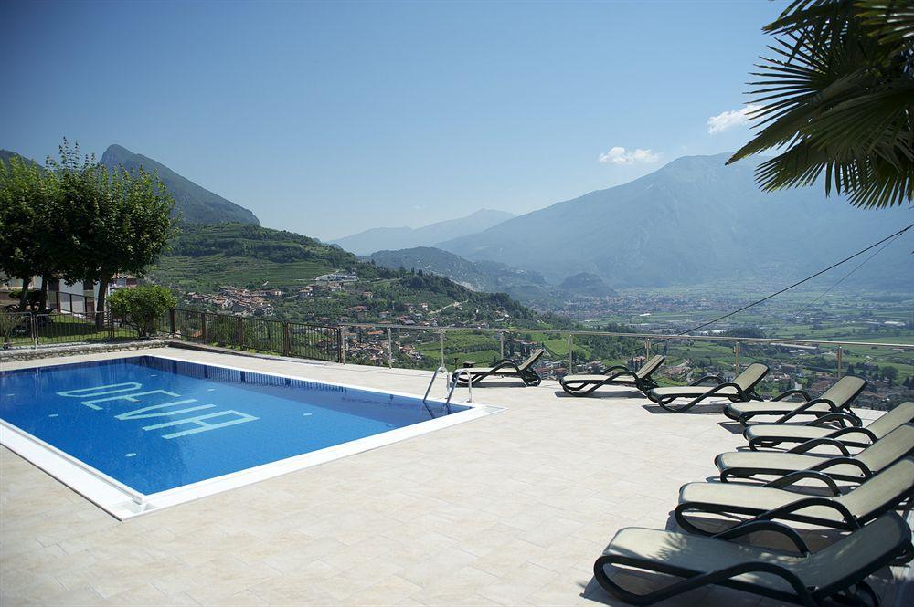 Albergo Deva Riva del Garda Exterior photo