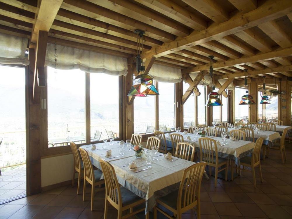 Albergo Deva Riva del Garda Exterior photo