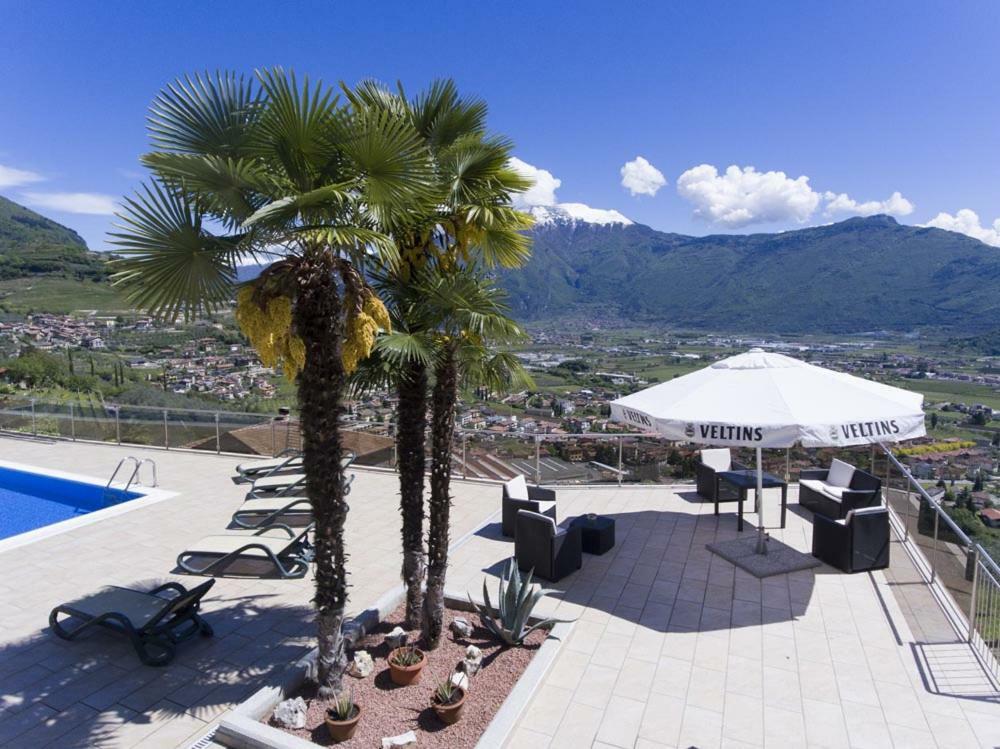 Albergo Deva Riva del Garda Exterior photo