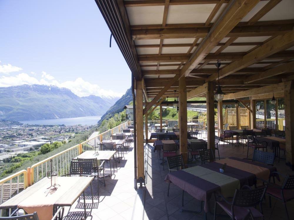 Albergo Deva Riva del Garda Exterior photo