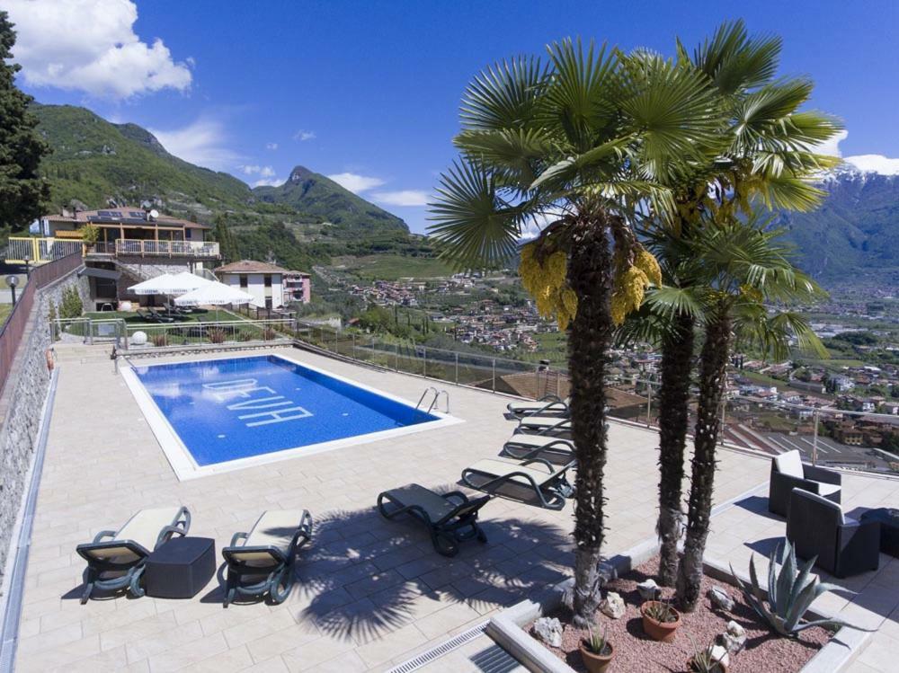 Albergo Deva Riva del Garda Exterior photo